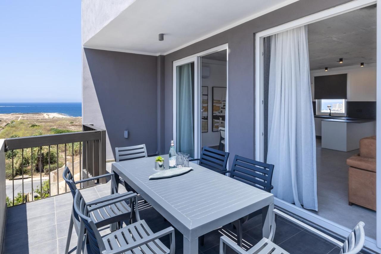 Апартаменты Seaside Luxury In Pembroke St Julians Экстерьер фото